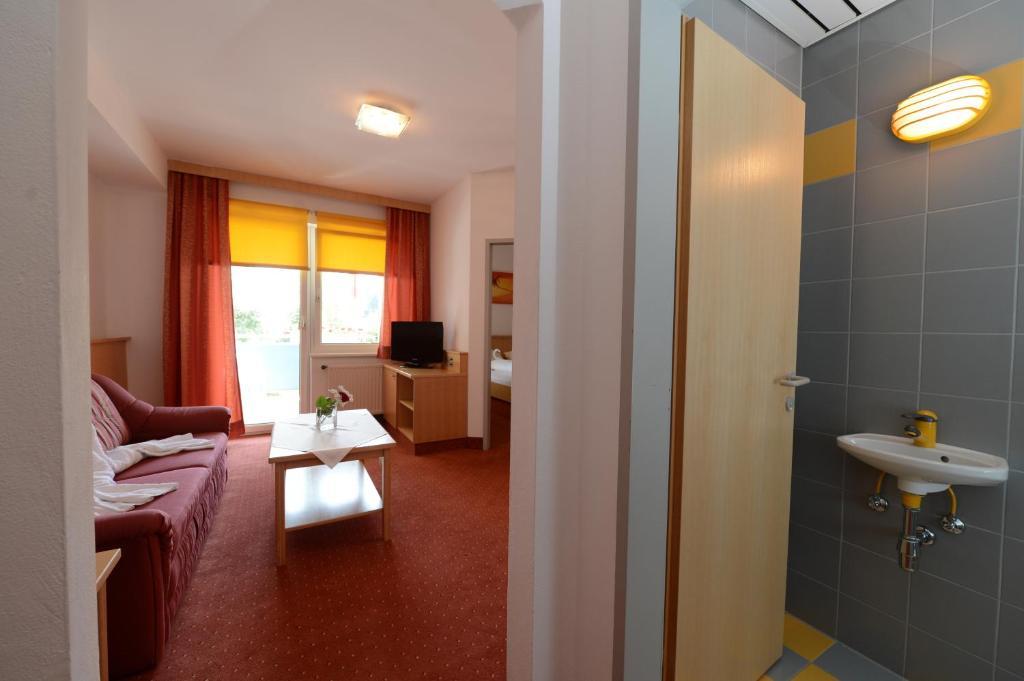 Strandhotel Faak Hotel 4*